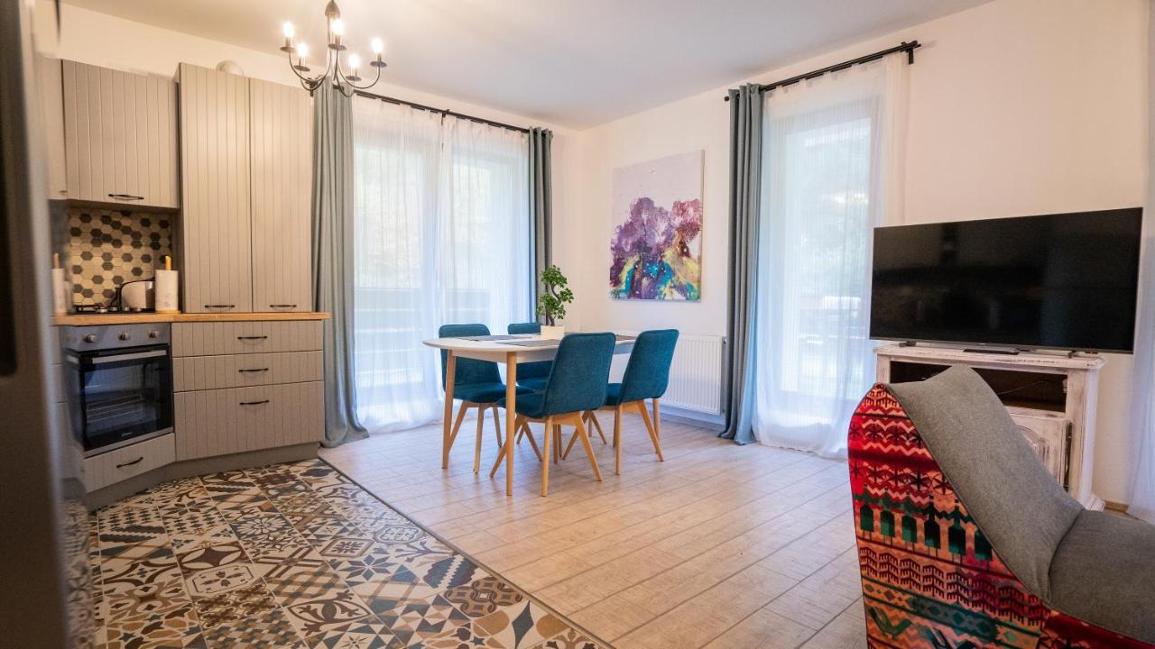 Family Treez Premium Apartments Brassópojána Kültér fotó